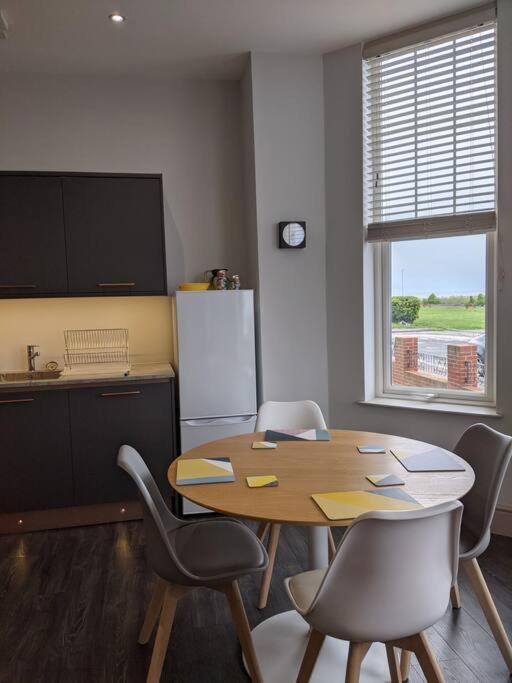 Appartement Waves@Walpole - 2 Bed Flat With Amazing Sea Views à Margate Extérieur photo