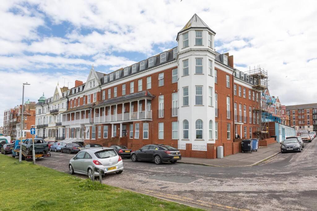Appartement Waves@Walpole - 2 Bed Flat With Amazing Sea Views à Margate Extérieur photo